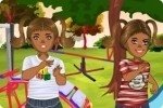 Gemelas en el parque de juego Gemelas en el parque de juego